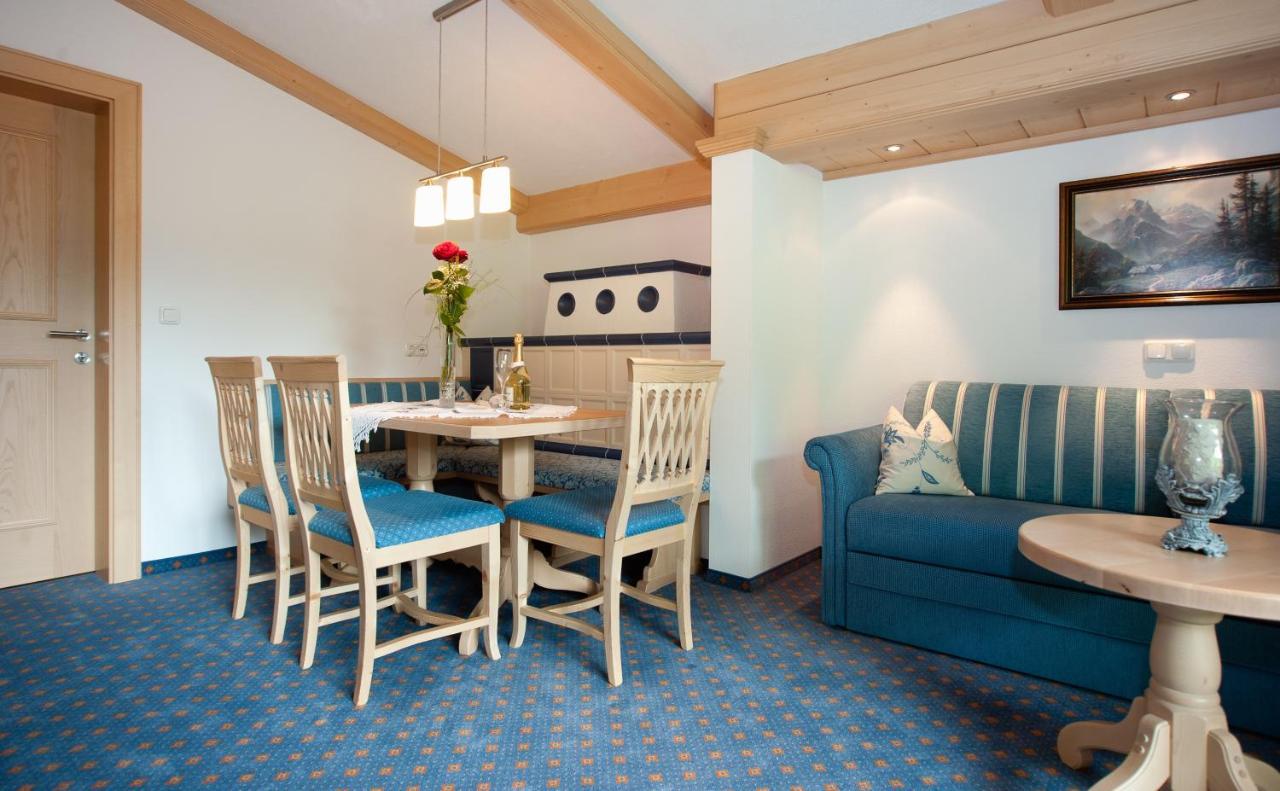 Ferienschloessl Harmonie Hotel Holzgau Szoba fotó