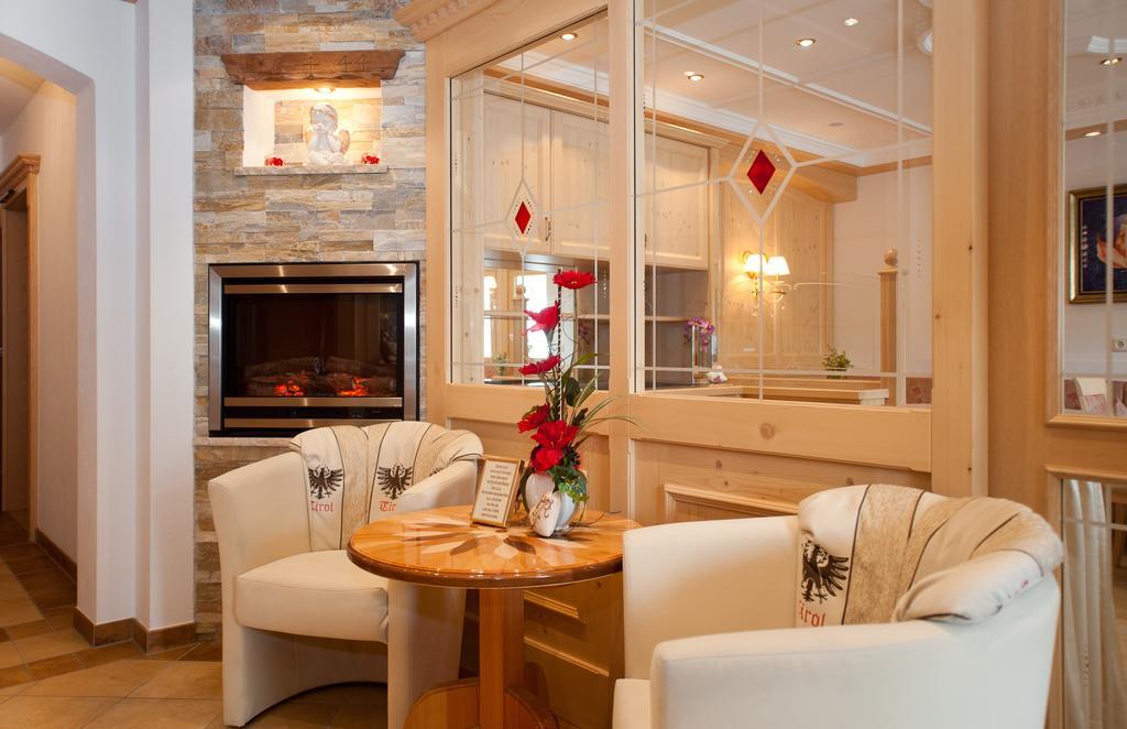 Ferienschloessl Harmonie Hotel Holzgau Kültér fotó
